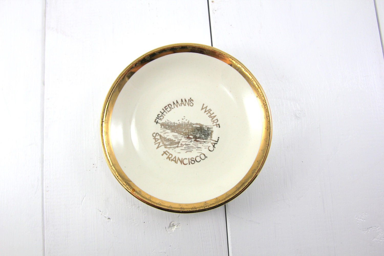 Vintage Sabin Crest O Gold - San Francisco Fisherman's Wharf plate