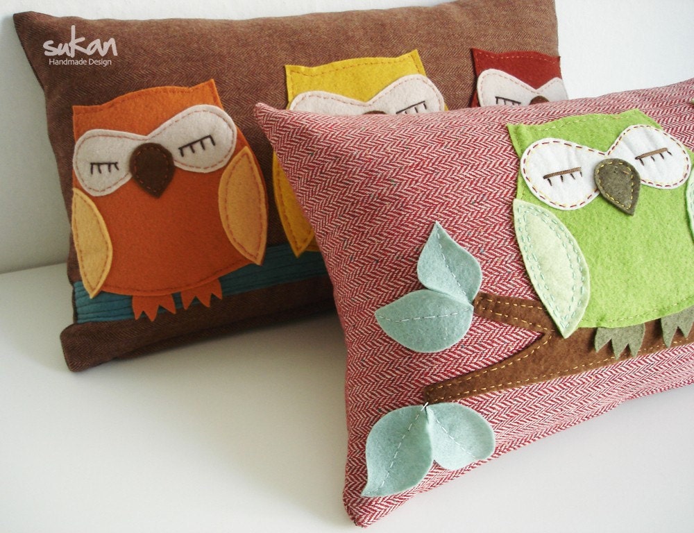 Sukanart / Green Felt Owls,  Wool Pillow Cover - 12x20 - decorative throw pillows - owl pillow - owl pillow cover - owl pillowcase