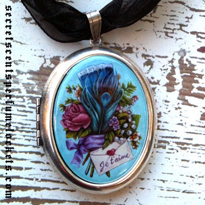 Perfume Locket Pendant  - Vintage Romance 'Love Bouquet'