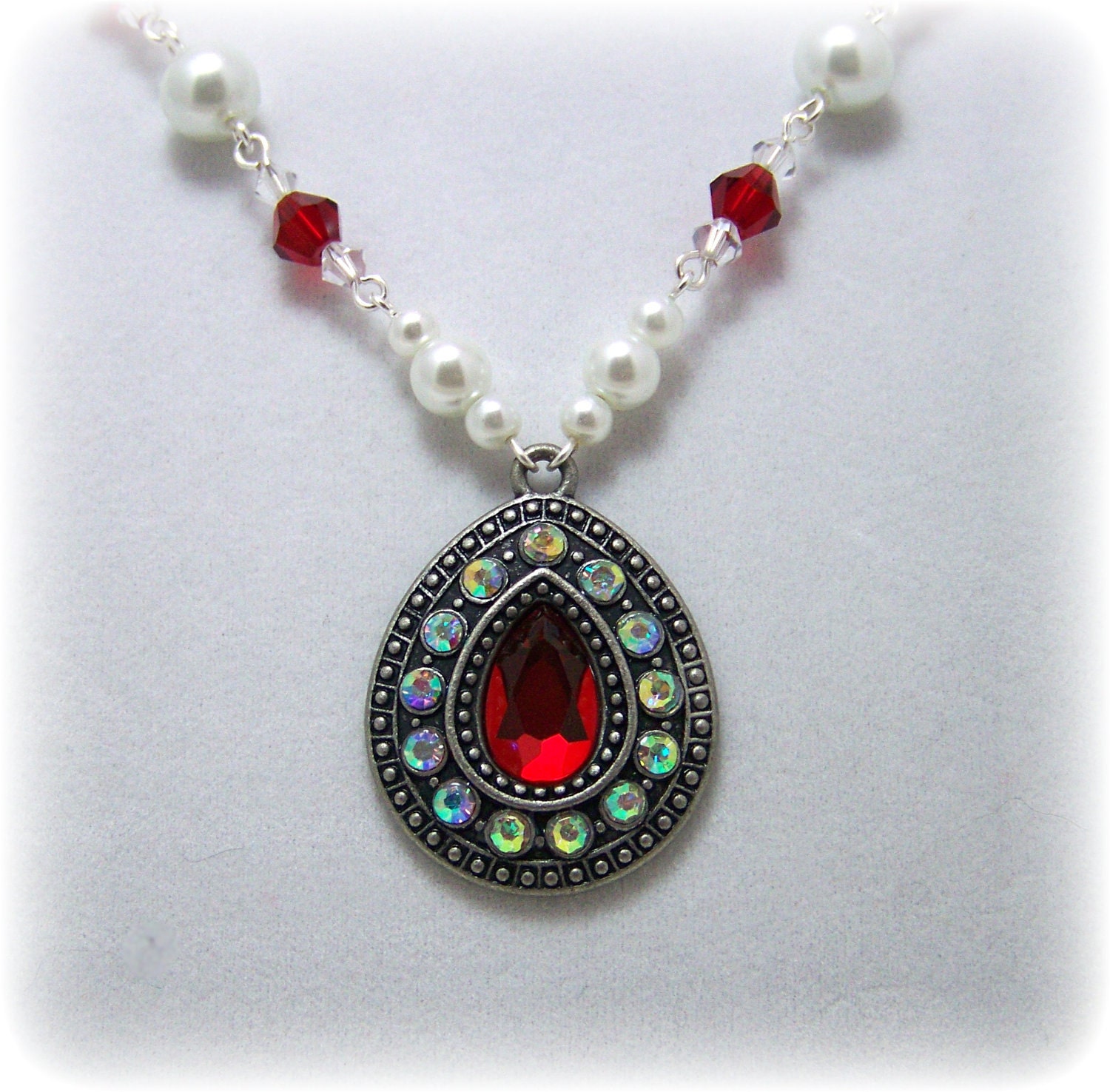 Medieval Necklace - Renaissance Jewelry - Medieval Jewelry - Pearl & Crystal Necklace, Tudor Jewelry, SCA, Elizabethan