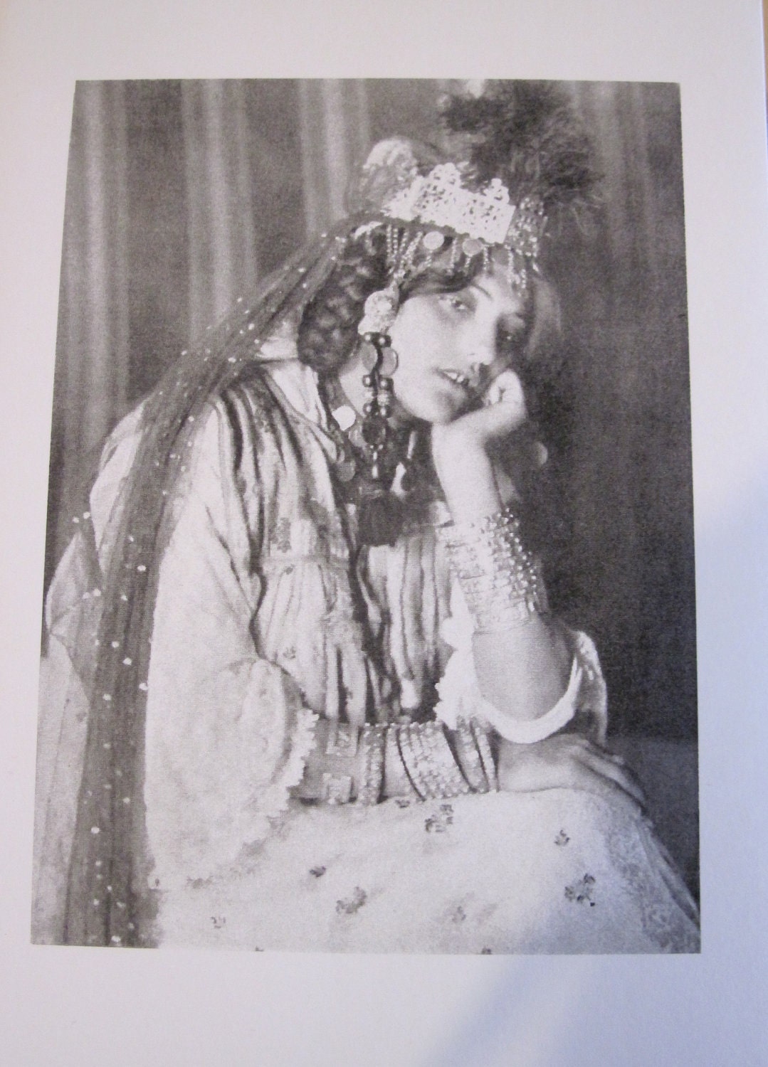 Algerian Dancing Girl Greeting Card Relax