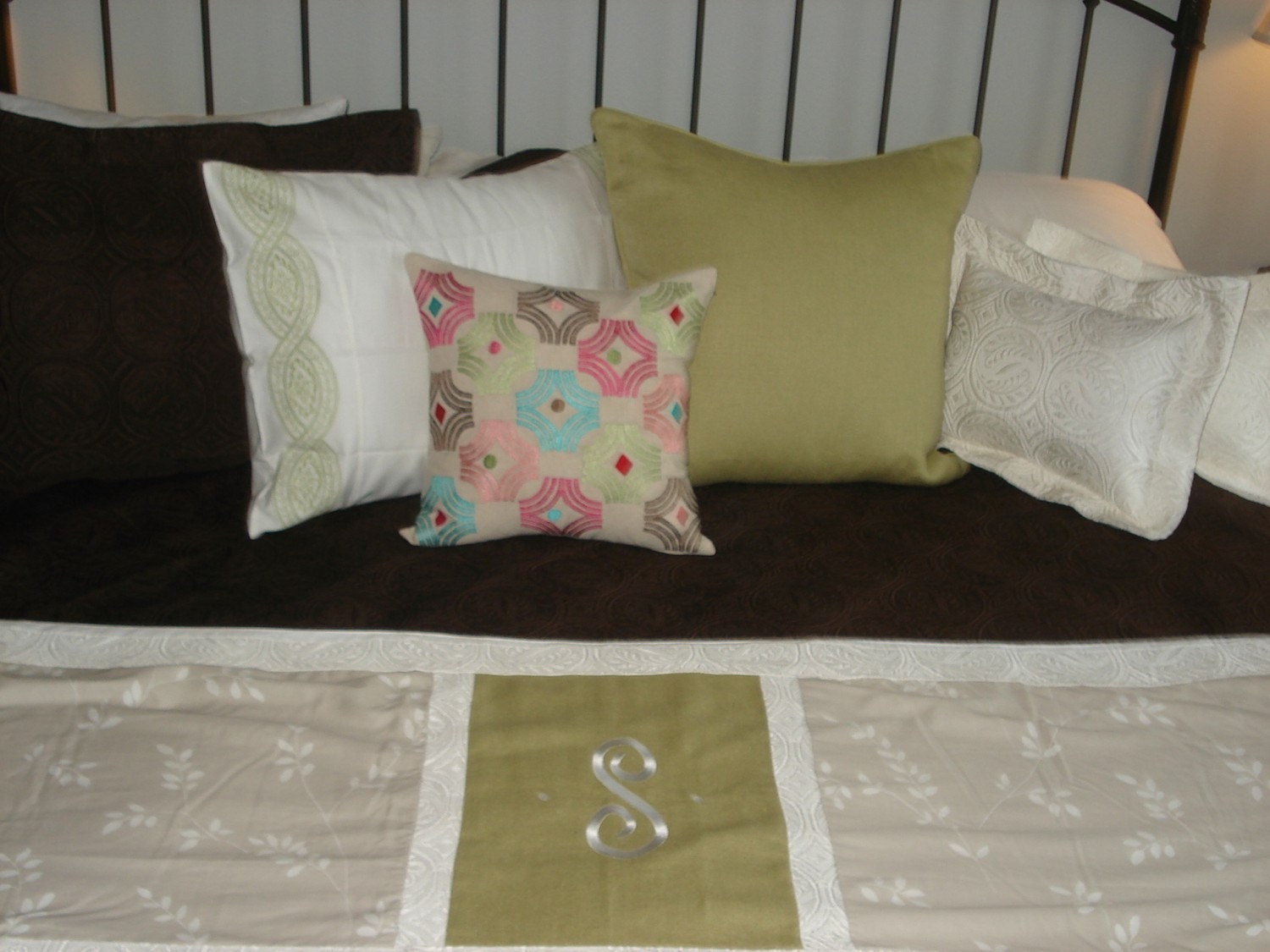 Linen/Percale Bed Scarf / bed runner / pet protector / pear block print blanket wrap"S" personalized-Dabo Latte