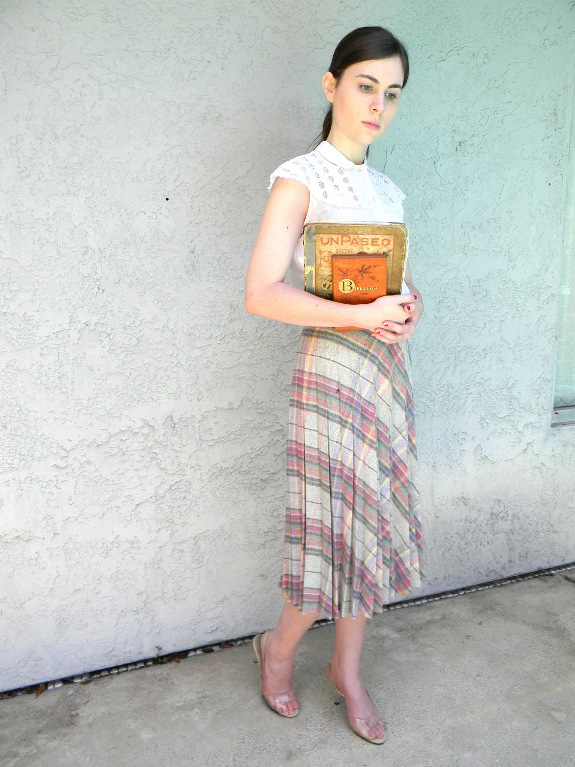 Campus Pinup Queen - Vintage 70s does 50s Pleated Plaid Accordion School Girl Skirt in Muted Pastels - Pastel Winter/Spring Fashion