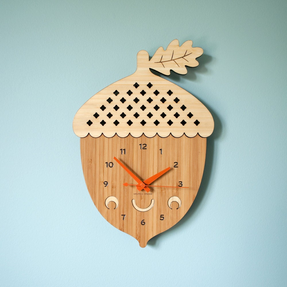Happy Acorn Clock: Wood Bamboo Acorn Clock Kawaii Kitchen Office Decor