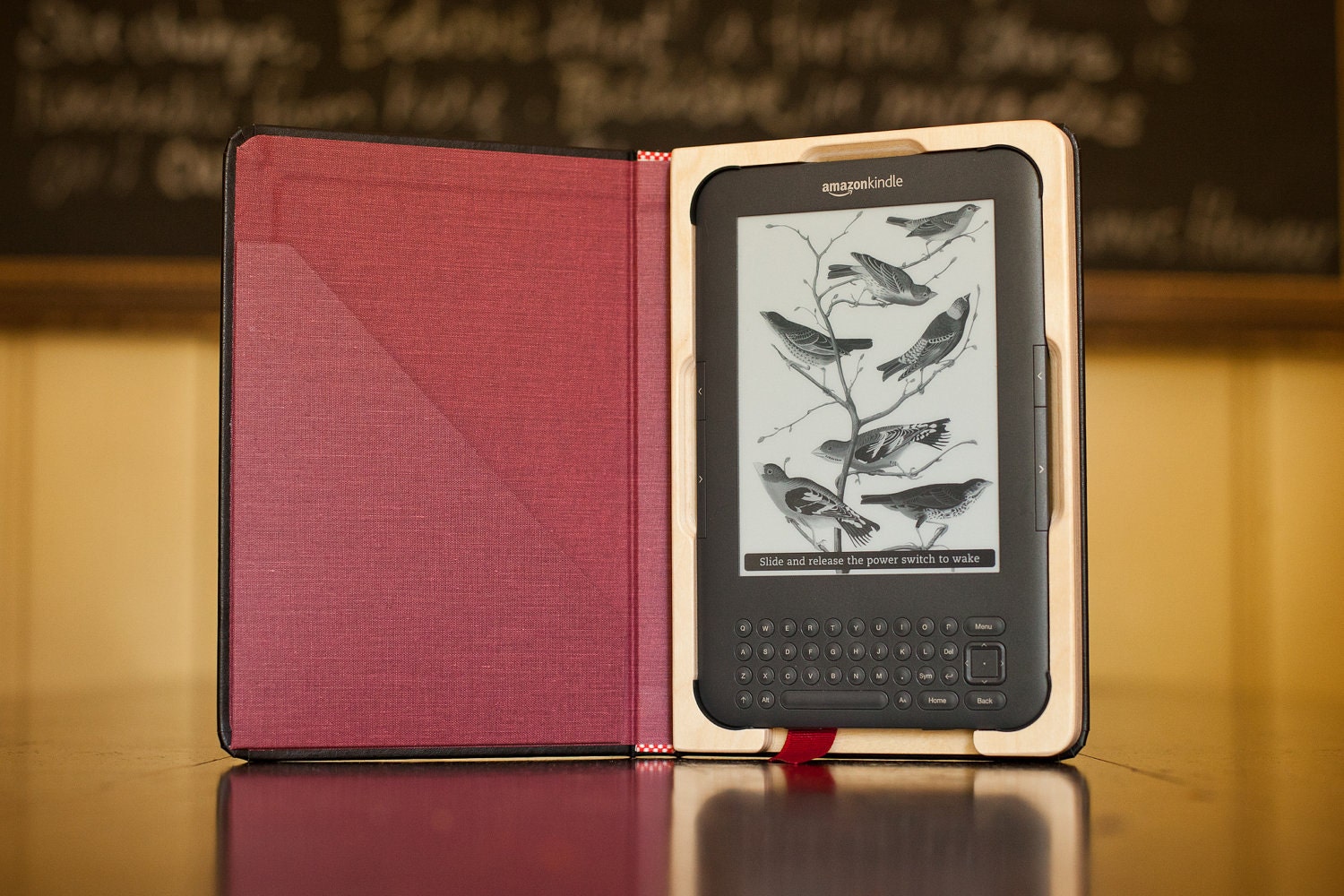 SALE The Kindle Keeper for Kindle Keyboard/Kindle 3 hard case Black/Cranberry with Pocket Ships Priority Mail