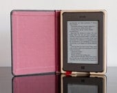 The Mini Keeper for Kindle Touch hard case Black/Cranberry with Pocket Ships Priority 2-3 day