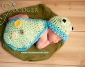 Froggy - Cuddle Critter Cape Set  - Newborn Photography Prop -