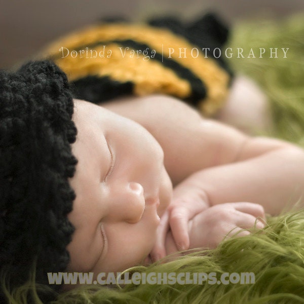 Cuddle Critter Cape Set - Bumble Bee - Newborn Photography Prop