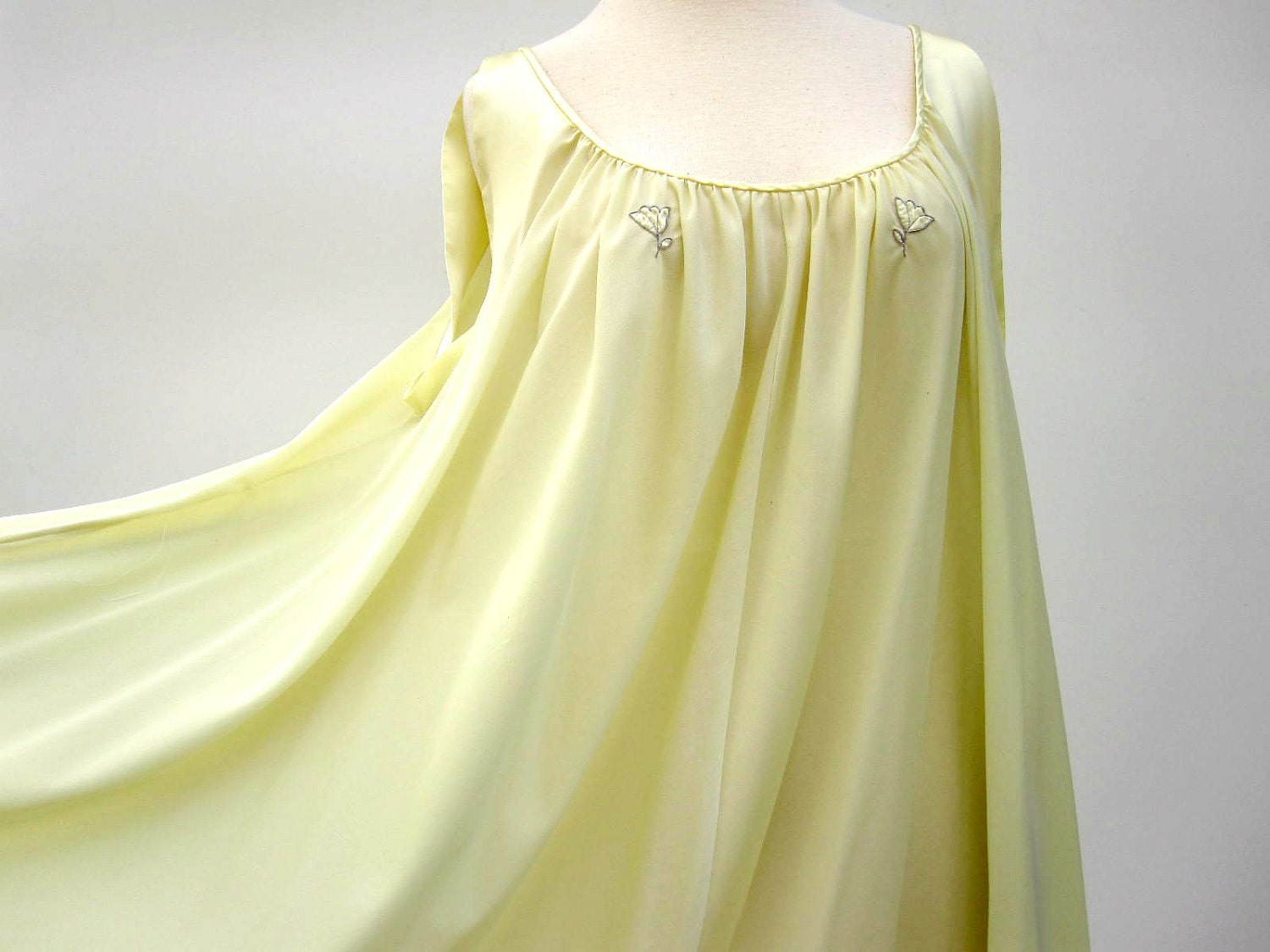 Pastel Yellow  Baby Doll Nightgown - Summer Nightie by Lucie Ann - Size Medium to Large Lingerie
