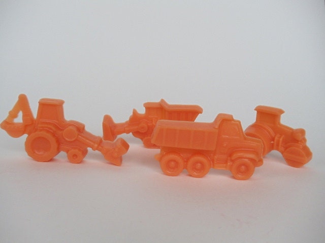 8 Construction Vehicles Soap Favor
