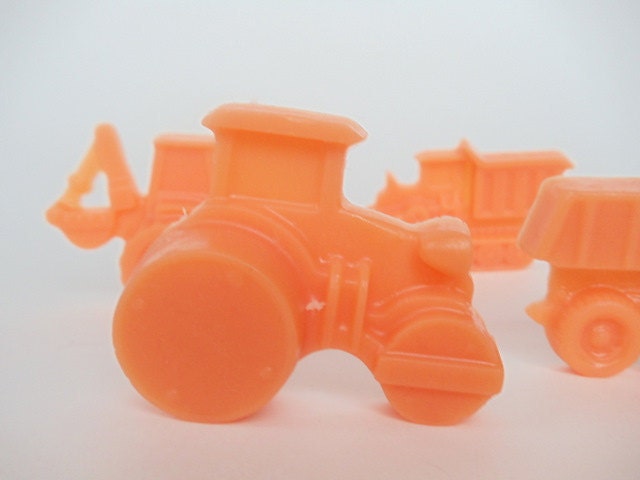 8 Construction Vehicles Soap Favor