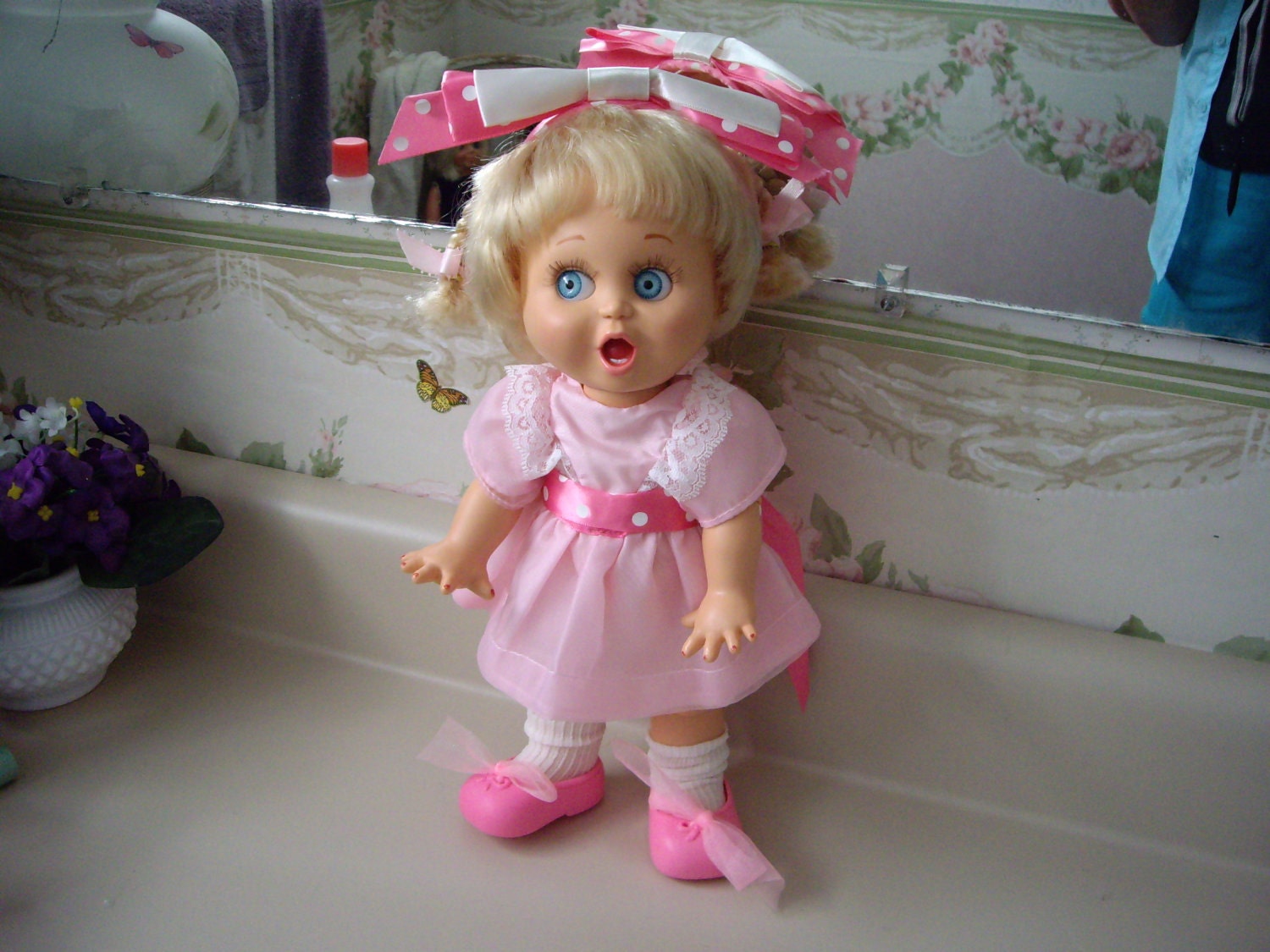 Galoob Baby Face Doll, So Surprised Suzie, 1990 in Tagged Pink Party Outfit