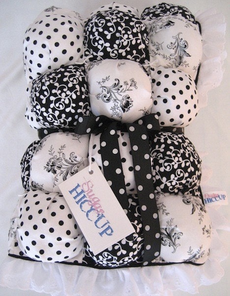 Baby Biscuit Quilt Black and White Dots