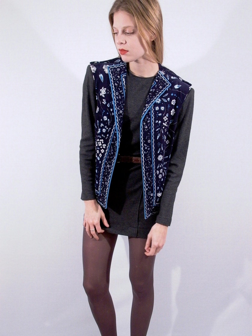 Pucci Velvet Vest vintage 70s from saks fifth avenue sz. m