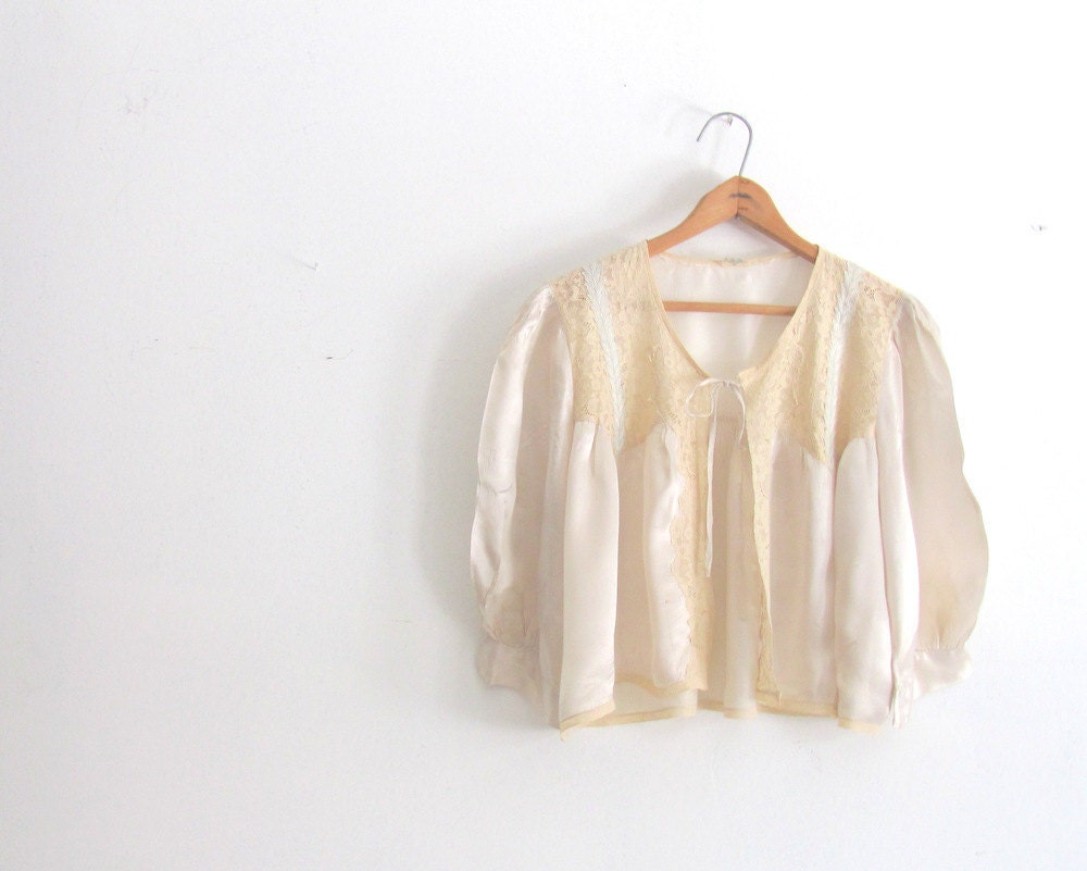 Vintage Bed Jacket 1940s Cream Silk Satin Lace 1940s Lingerie Ivory Cream SALE
