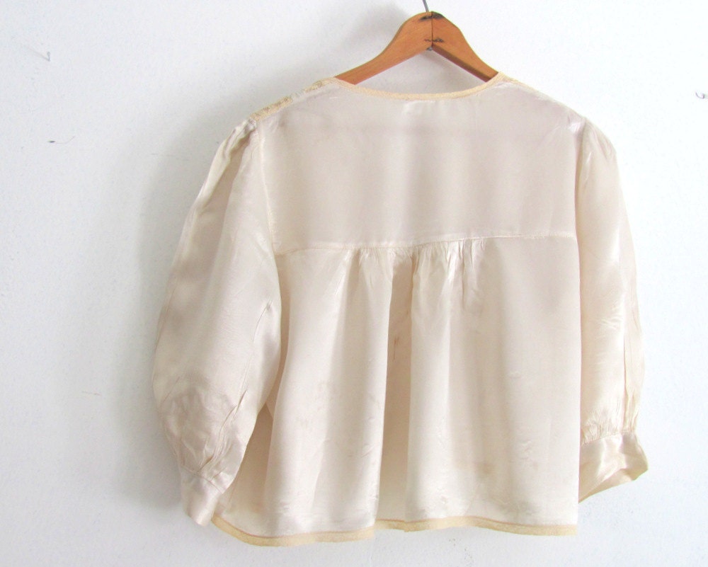 Vintage Bed Jacket 1940s Cream Silk Satin Lace 1940s Lingerie Ivory Cream SALE