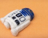 R2D2 Pin - Needle Felted Star Wars Droid - It's Felt2D2
