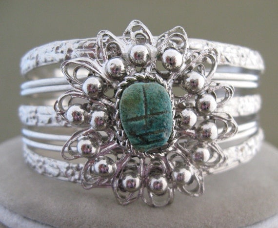 Green Stone Scarab Silver Vintage Cuff Bracelet