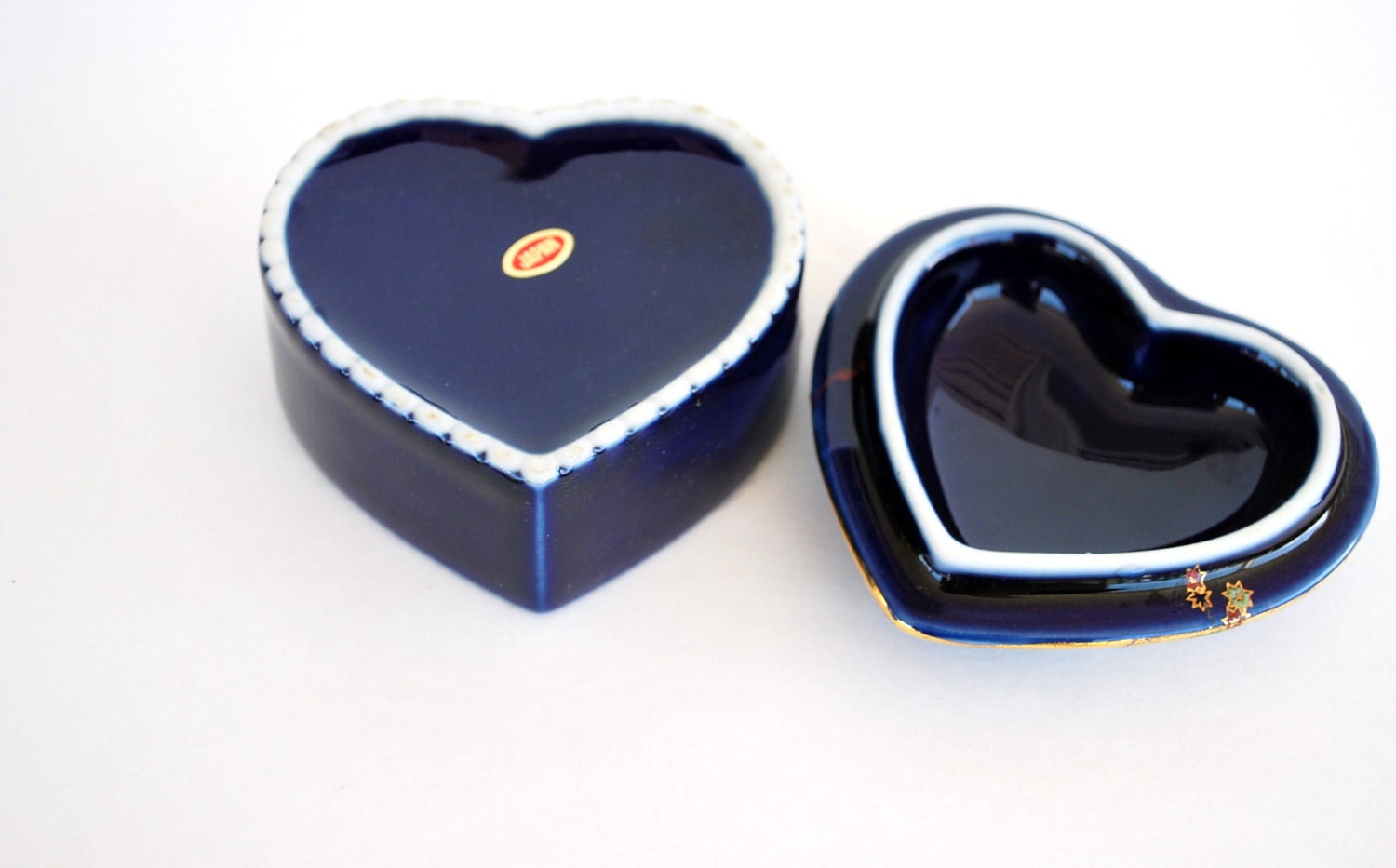 Vintage Porcelain Heartshaped Catchall Jewelry Box Trinket Box made in Japan Hand Painted