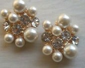 10  Pieces Large Oval Shaped  Gold metal Buttons With Pearls and Rhinestones. 25mm x 20mm.  BNOV 10