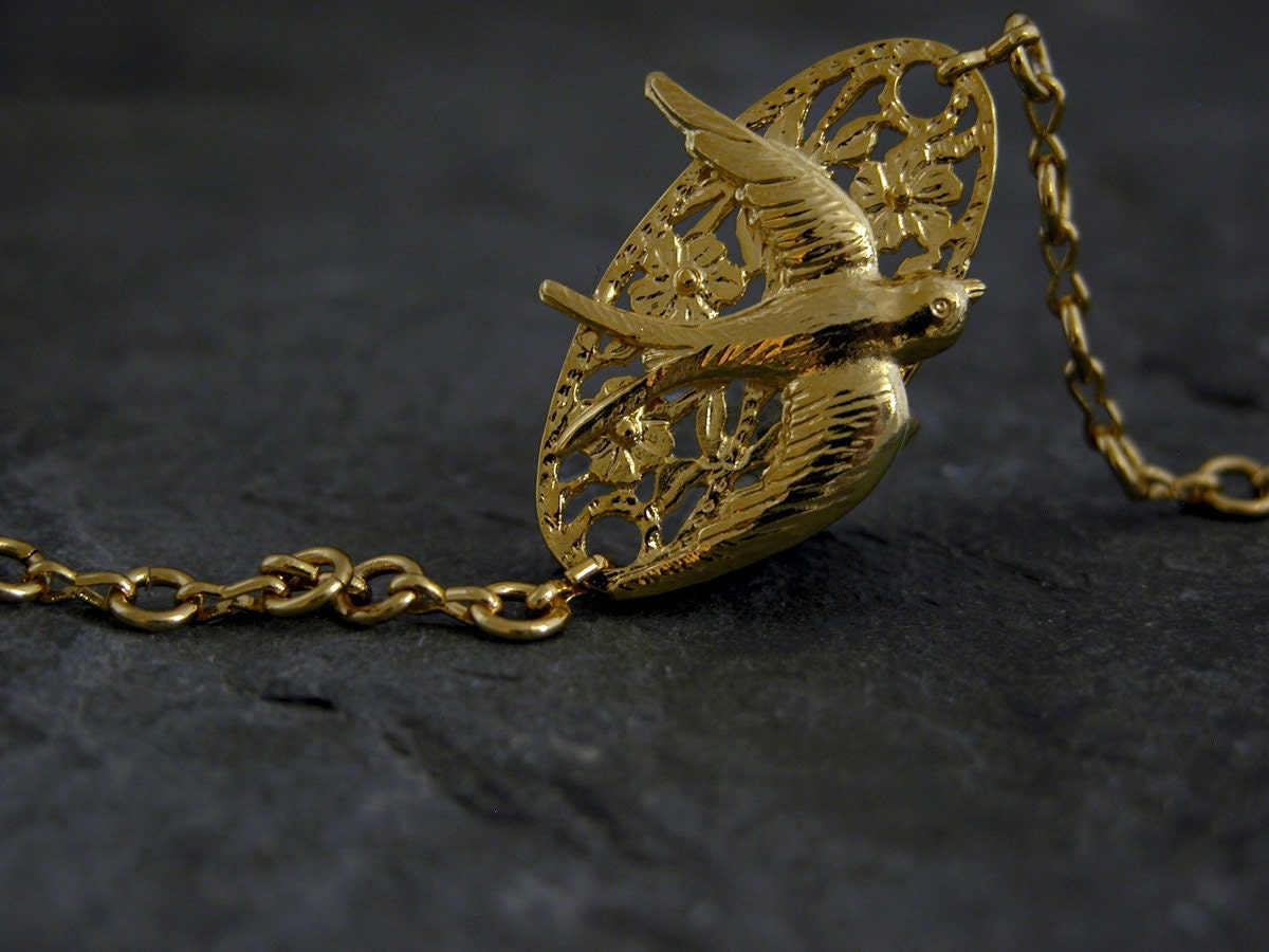 Gold Swallow Bracelet,Birds and Flowers Bracelet,flying Swallow Bracelet,Wedding Gold Jewelry ,Bridesmaid gifts