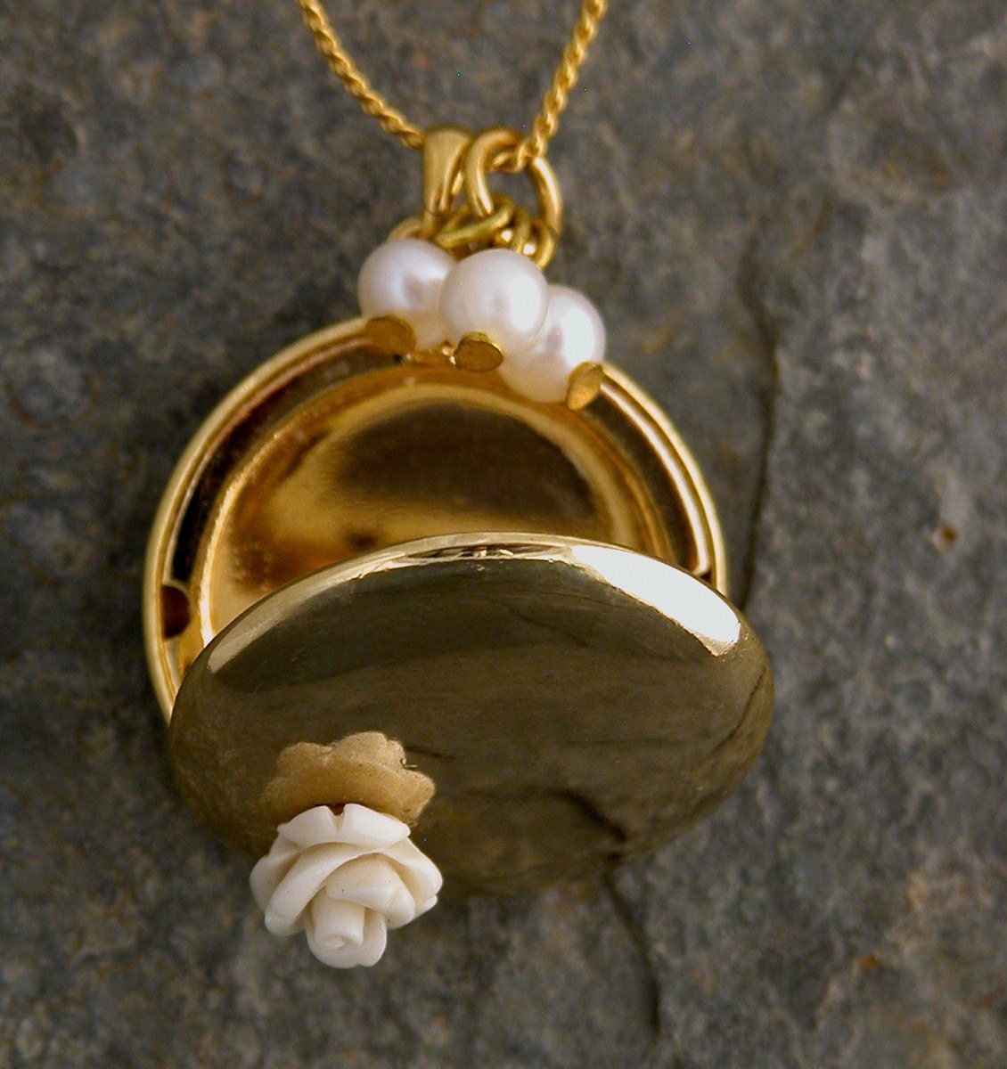 Gold Locket Necklace ,Jewelry Four Photo Folding Locket Necklace ,Locket Family,Valentines Day, Gold Locket Necklace With Pearl and Rose