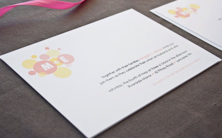 Emma Contemporary Sweet Circle Wedding Invitation
