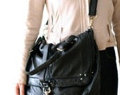 Very Supple Leather Messenger Bag - Black