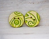 Ceramic Button Green Round with Paisley design leaves and flowers Bright Green and White