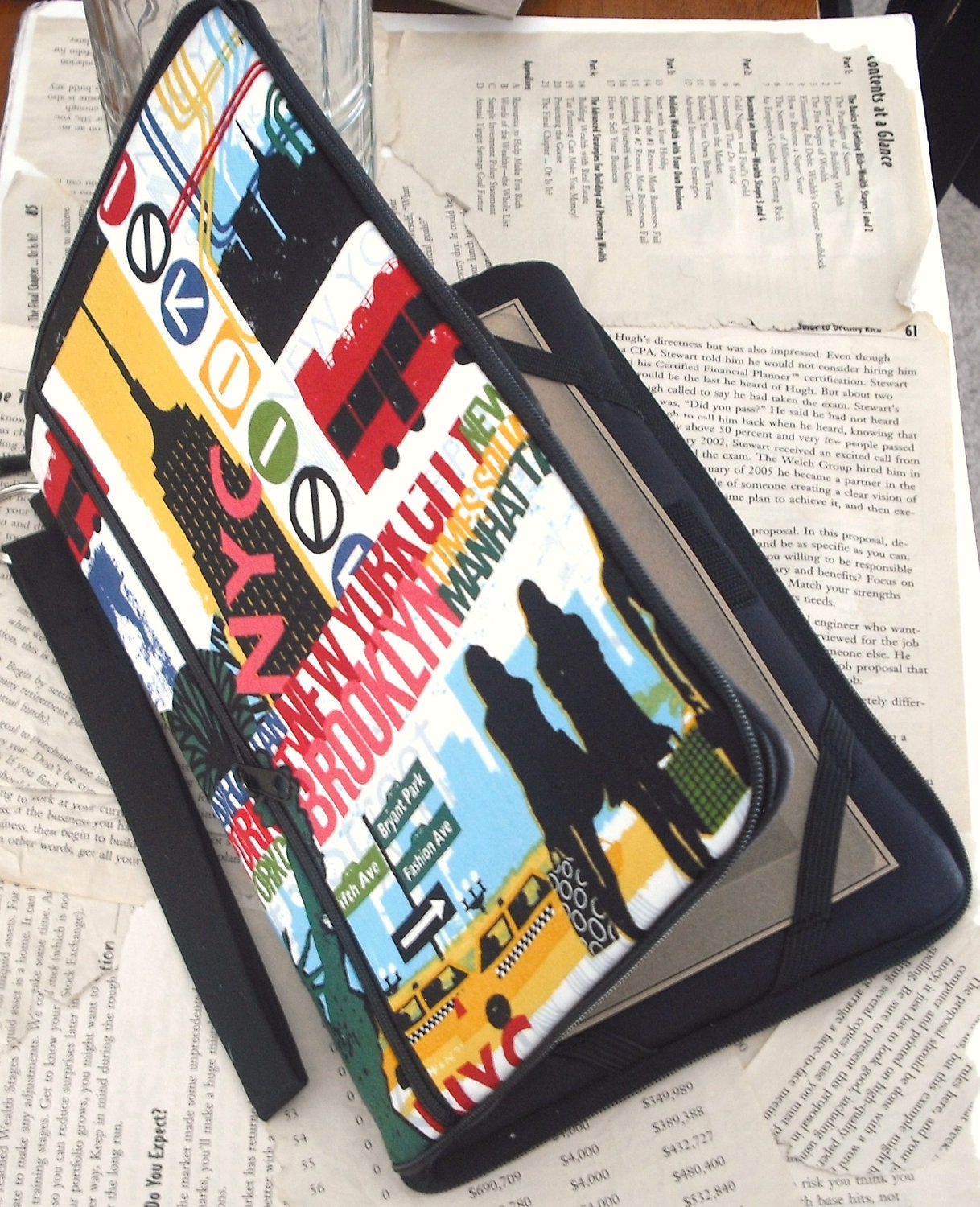 full zipper closure (FREE personalization) HARD CASE - kindle/ nook/ ipad mini/ other -new york