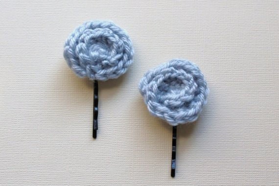Blue rosette bobby pin set