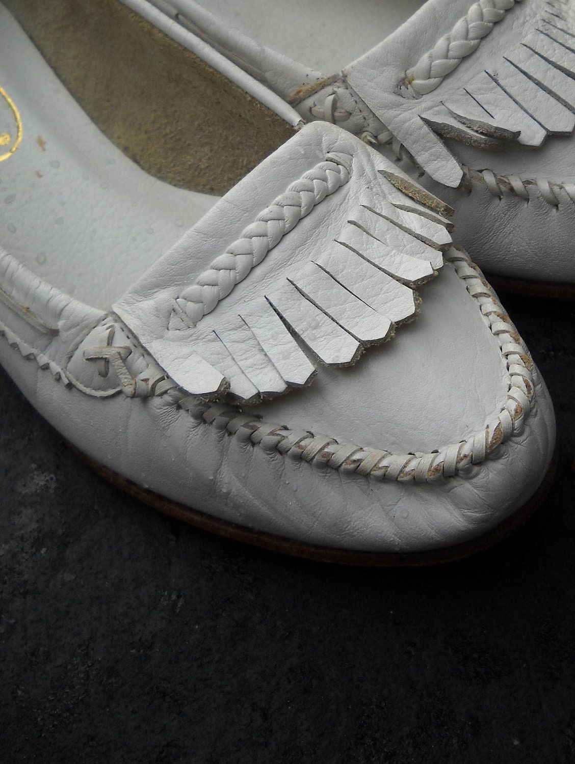 Vintage White Leather BASS Boat Shoe / Mocassin with Fringe and Braiding - Boho Prep Slip On Slides -  Size 9 / 9N