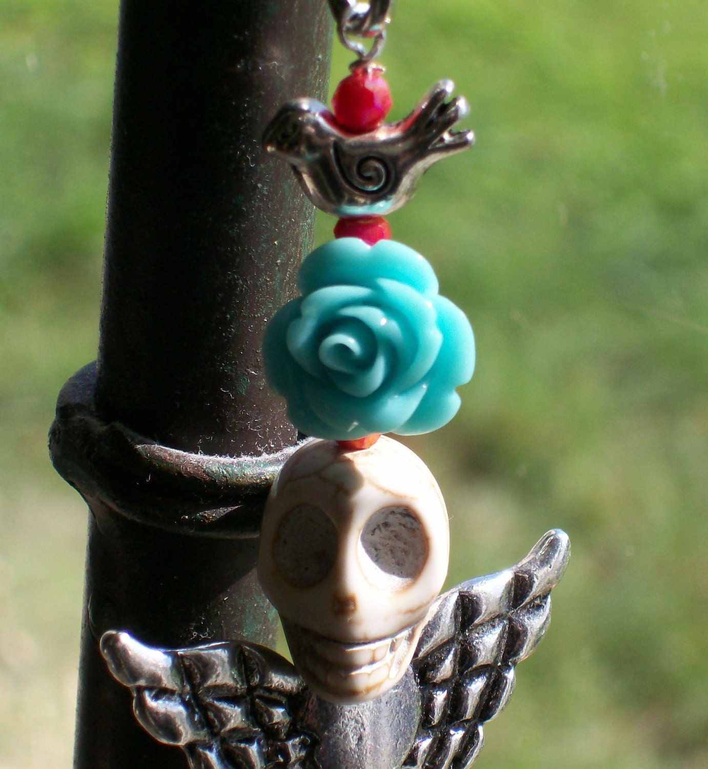Frida Sugar Skull Pendant Keychain Rockabilly Rose and White Skull Pendant keychain