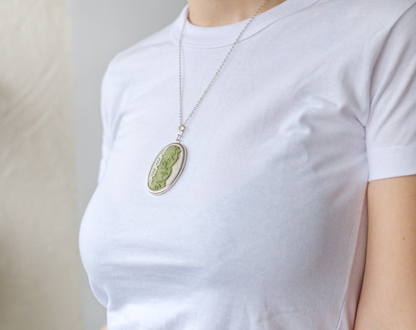 Textile necklace with green lace in vintage style - gift for her