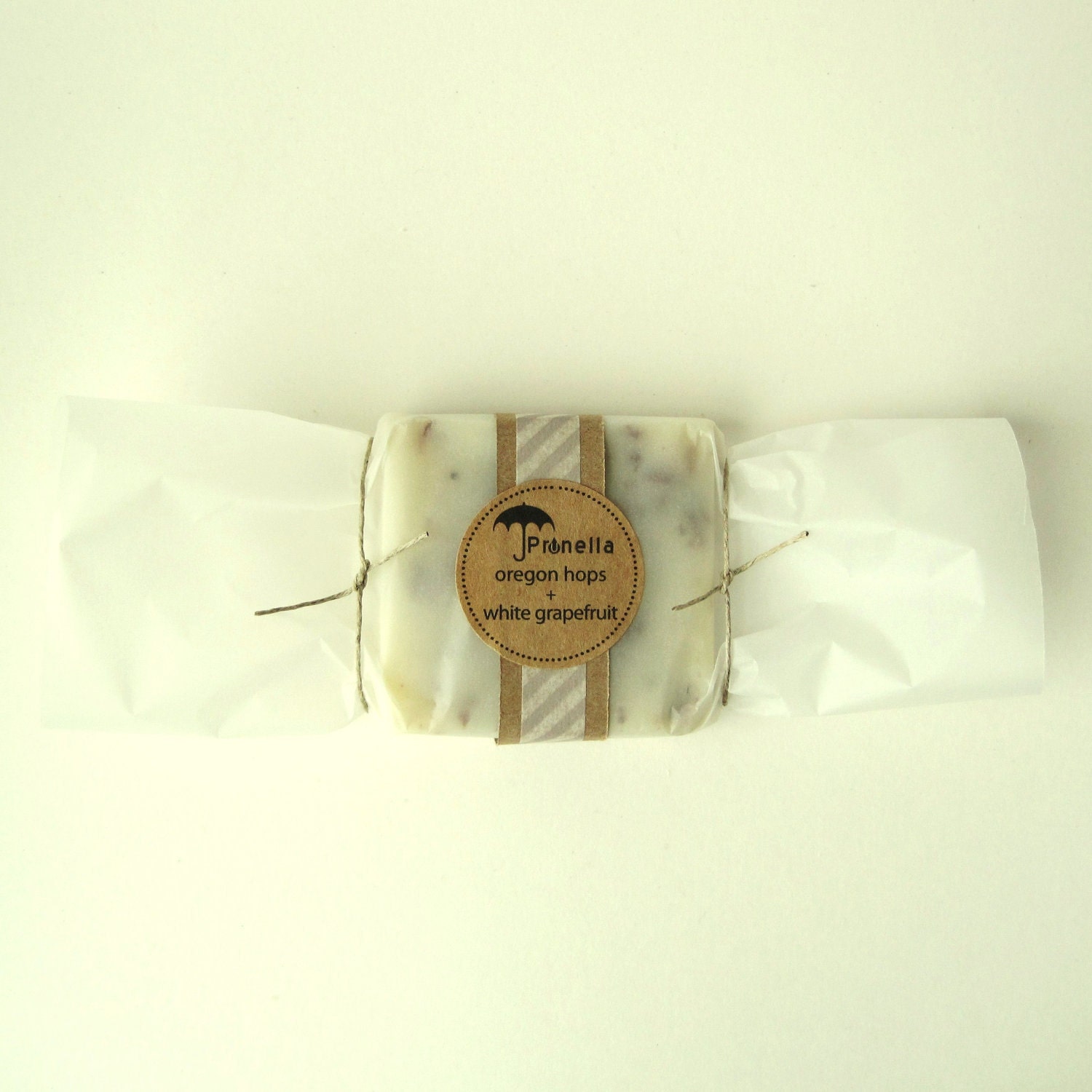 Oregon Hops - White Grapefruit Soap // Vegan Cold Process Soap made with organic ingredients // Handmade Bar Soap