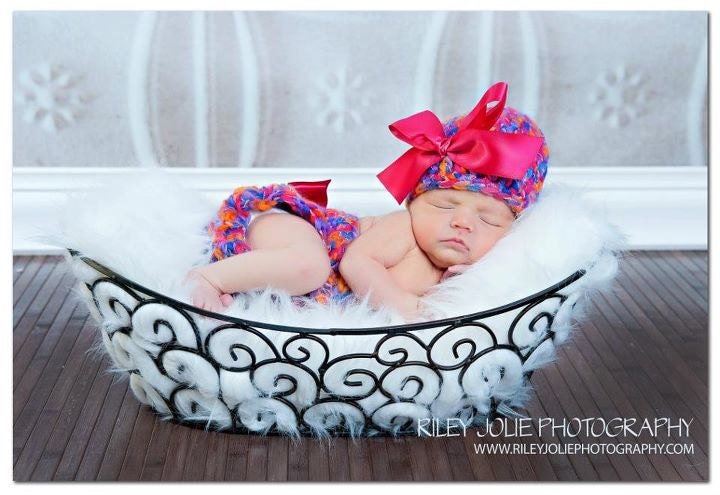 Newborn Beanie Hat with pink bow - Pink,Orange, Blue and Violet. Wool.Photography prop