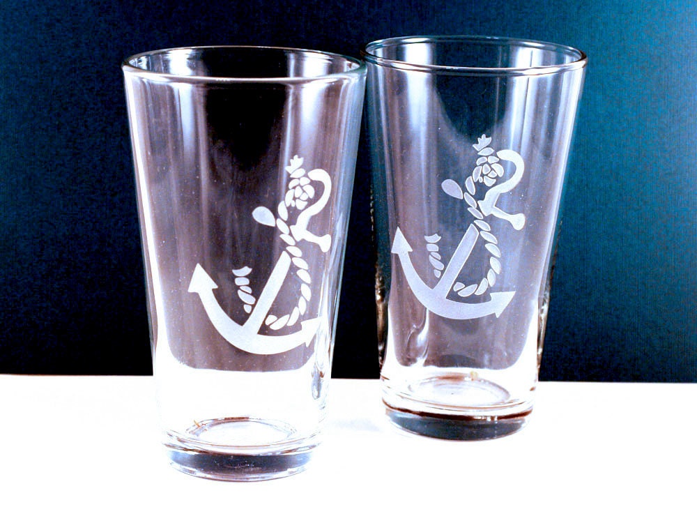 2 Anchor Etched Pint Glasses