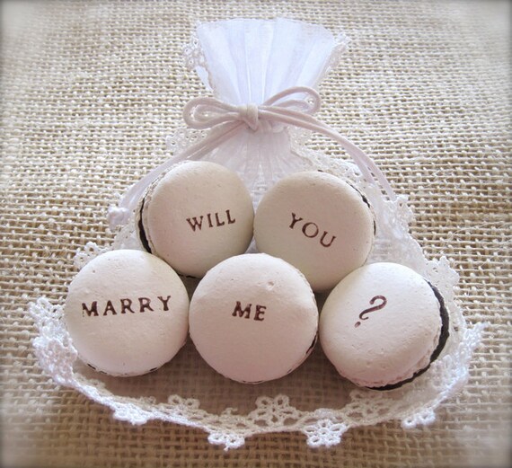 Will You Marry Me - Ceramic Macaron Fragrance Object