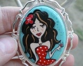 Handpainted Lovely and Eye Catching Brooch 'Chiquita' (made to order)