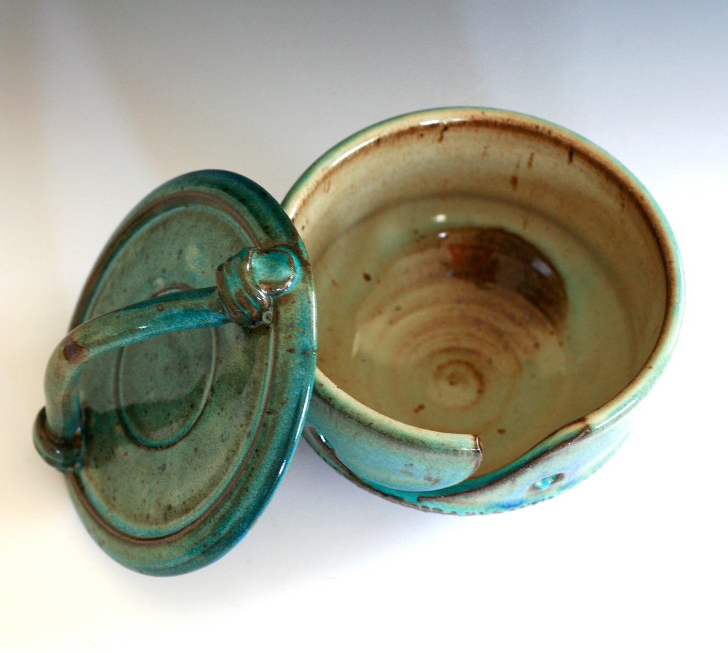 Kitty-Proof Yarn Bowl -- handmade ceramic yarn bowl, In stock Ready to Ship