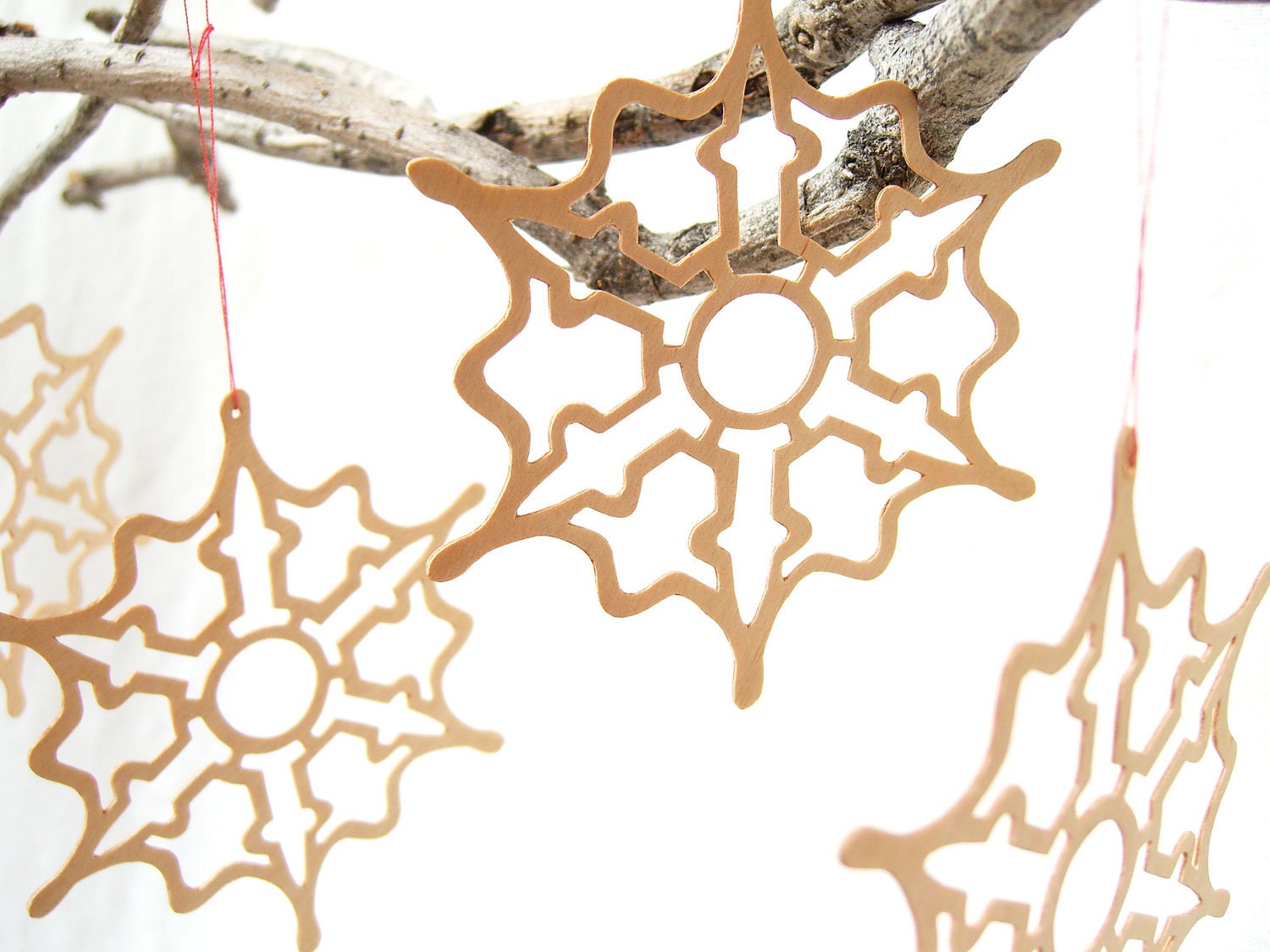 Delicate Wooden Snowflake Christmas Tree Ornament