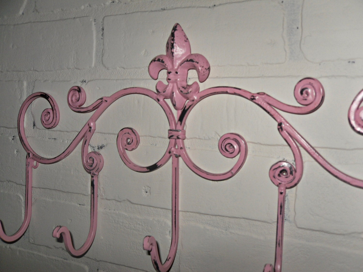Pink Metal Hook / Fleur de Lis / Coat rack  / Shabby Chic / Indoor/Outdoor /Metal wall hook /Bathroom hook / Shabby Chic Decor