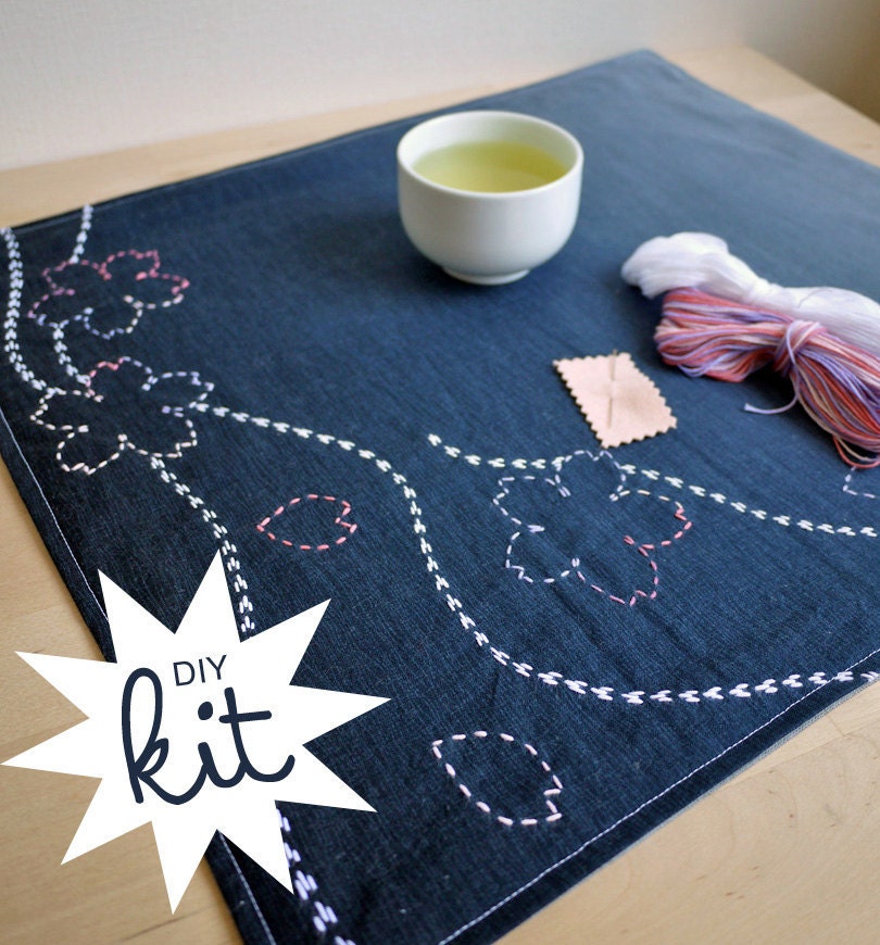 DIY Home Decor Sashiko Embroidery: Spring Hanami Placemat