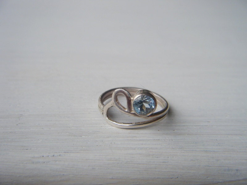 Blue Topaz and Silver Ring Size 6