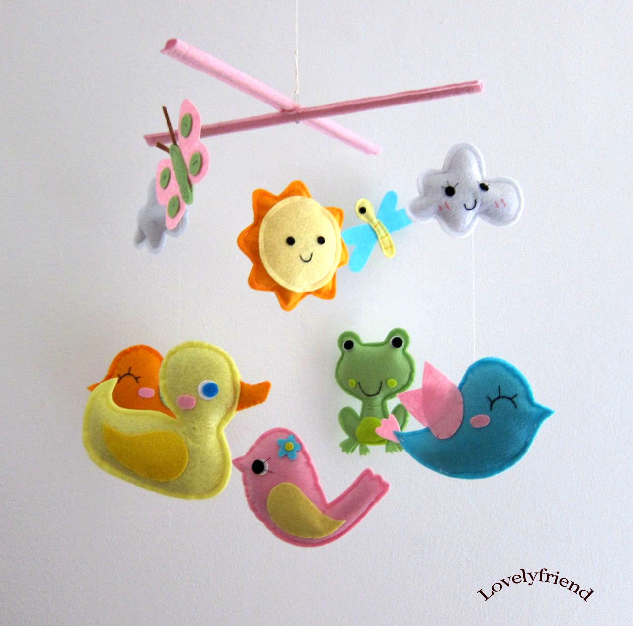 Baby Crib Mobile - Baby Mobile - Felt Mobile - Nursery mobile - Yellow duck (Custom Color Available)