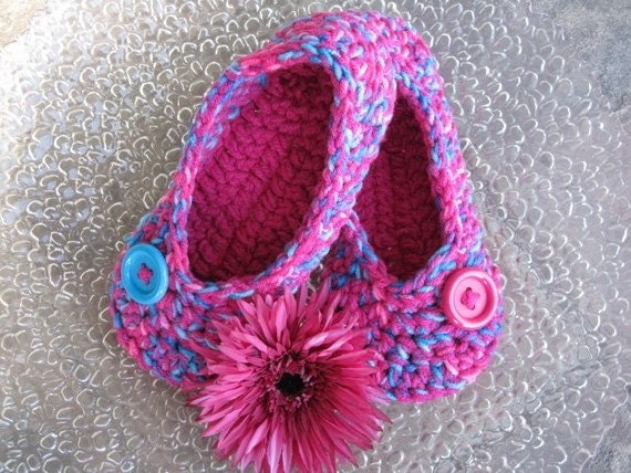 Crochet Slippers - House Shoes - Crochet Women Slippers  - Spa Slippers -  Bon Bon Print and shocking Pink