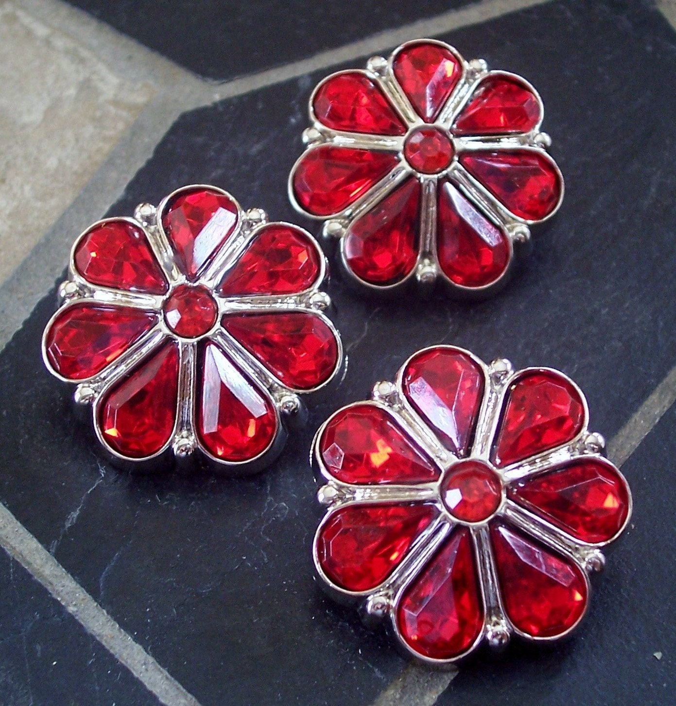 3 RED Rhinestone button -Tear Drop shaped Rhinestone Crystal Buttons for Hair Accessories Flower Center Wedding Accessories(B1002-25mm)