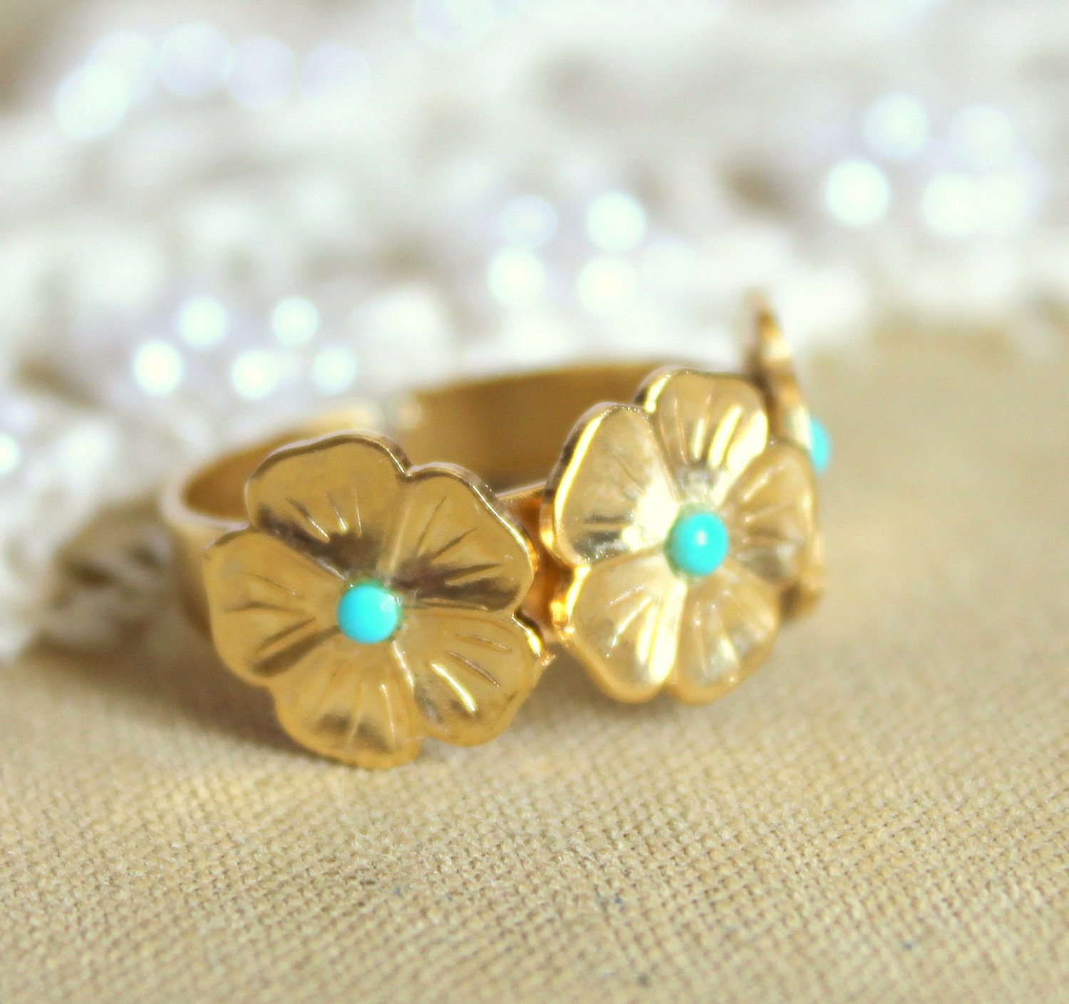 Turquoise flower ring - victorian shabby chuc style ring 18 k gold plated mate