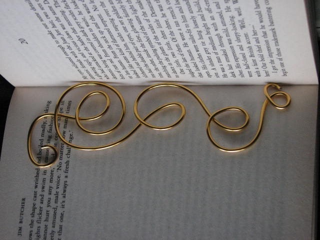 Gold wire bookmark