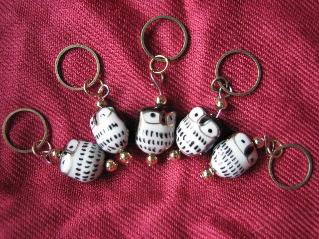 Set of 5 black and white owl stitch markers